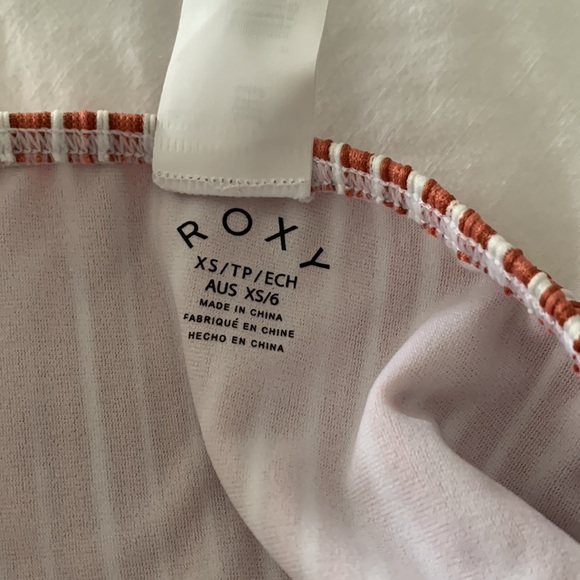 ROXY NEW coral colour xs bikini bottom striped perfect full coverage white small - Picture 8 of 9